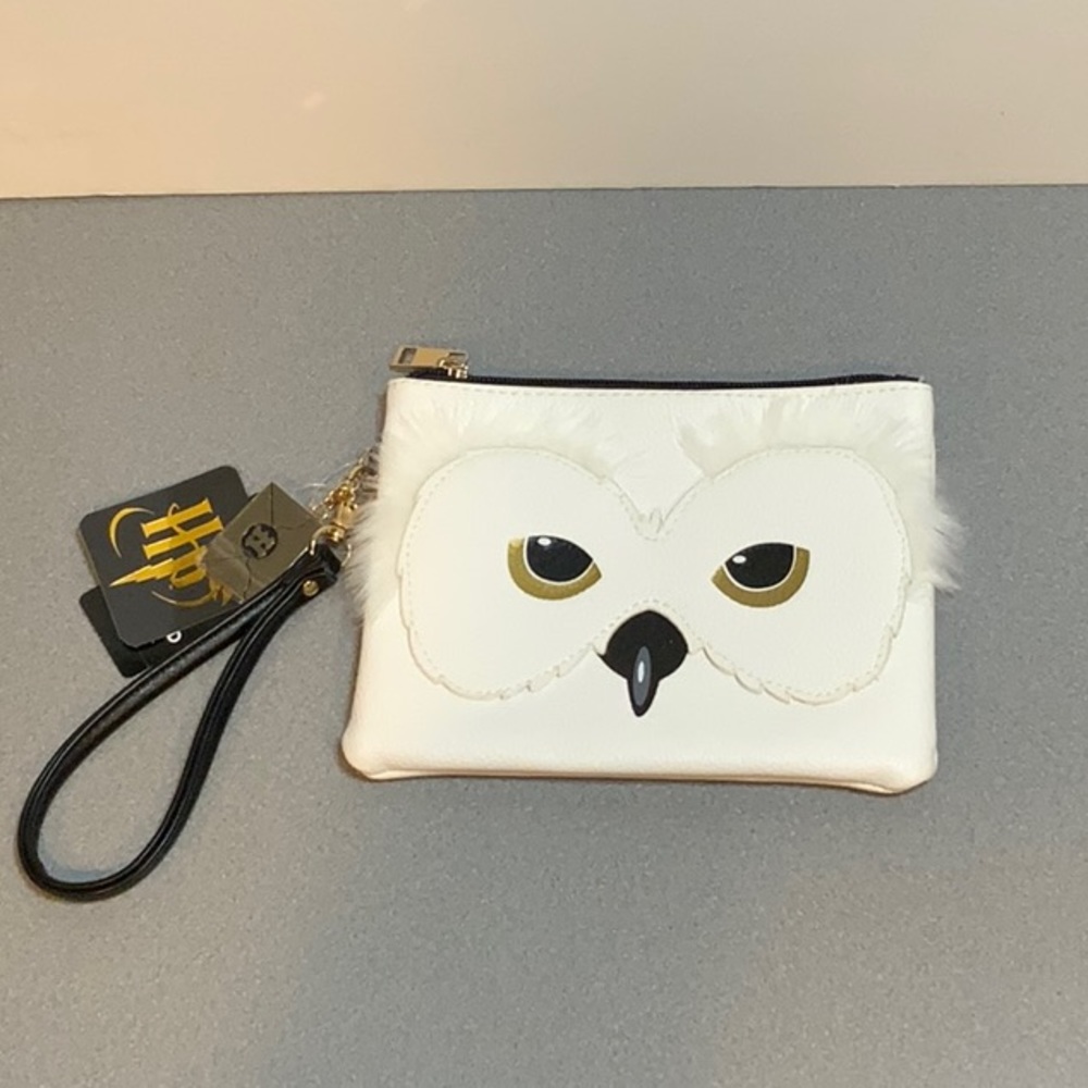 Hedwig Clutch w/ removable strap